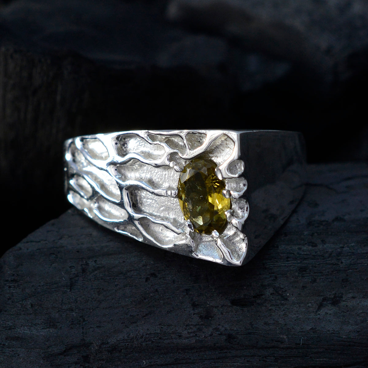 Nella Rope-Wire multicolor Solitaire Ring