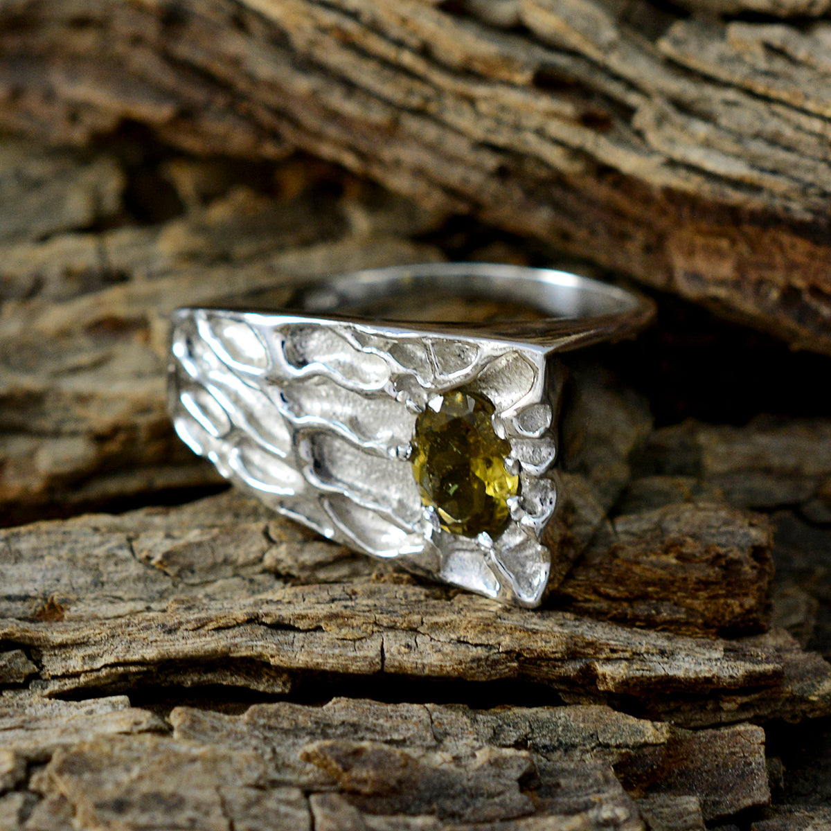 Nella Rope-Wire multicolor Solitaire Ring