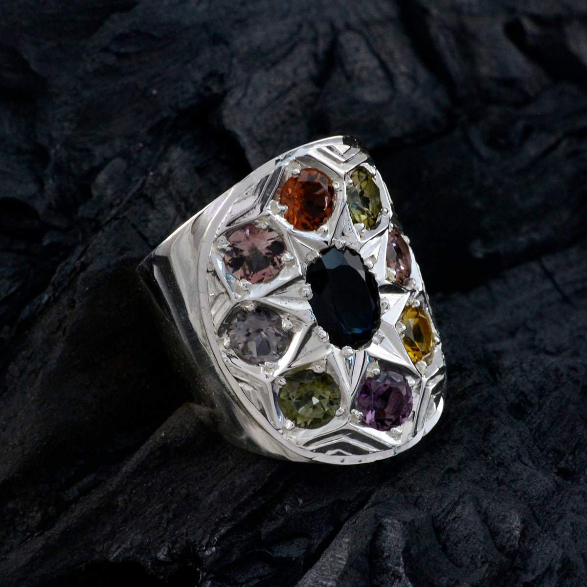 Liyana Retro multicolor navratna Ring