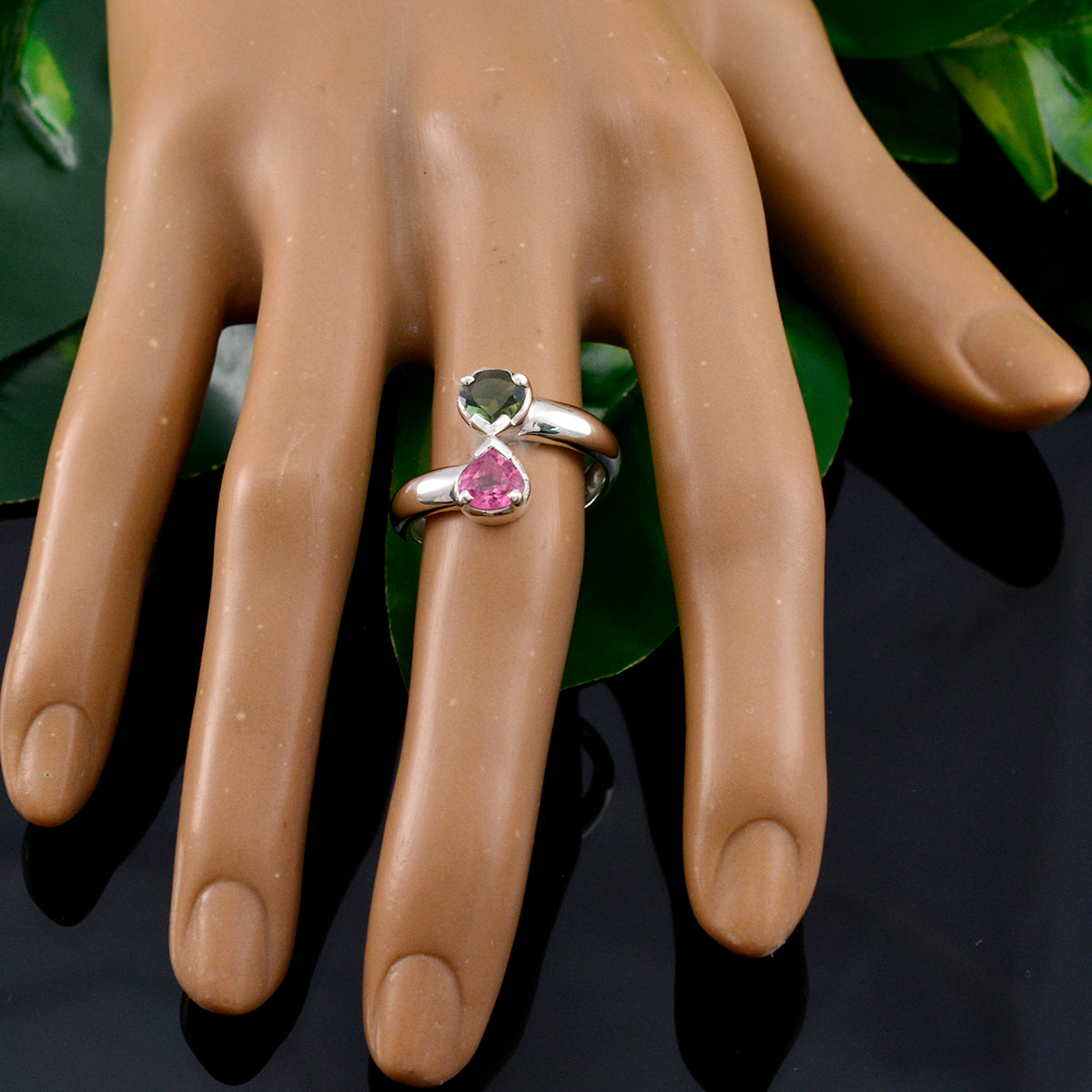 Nisa Luxurious multicolor Toi et Moi Ring