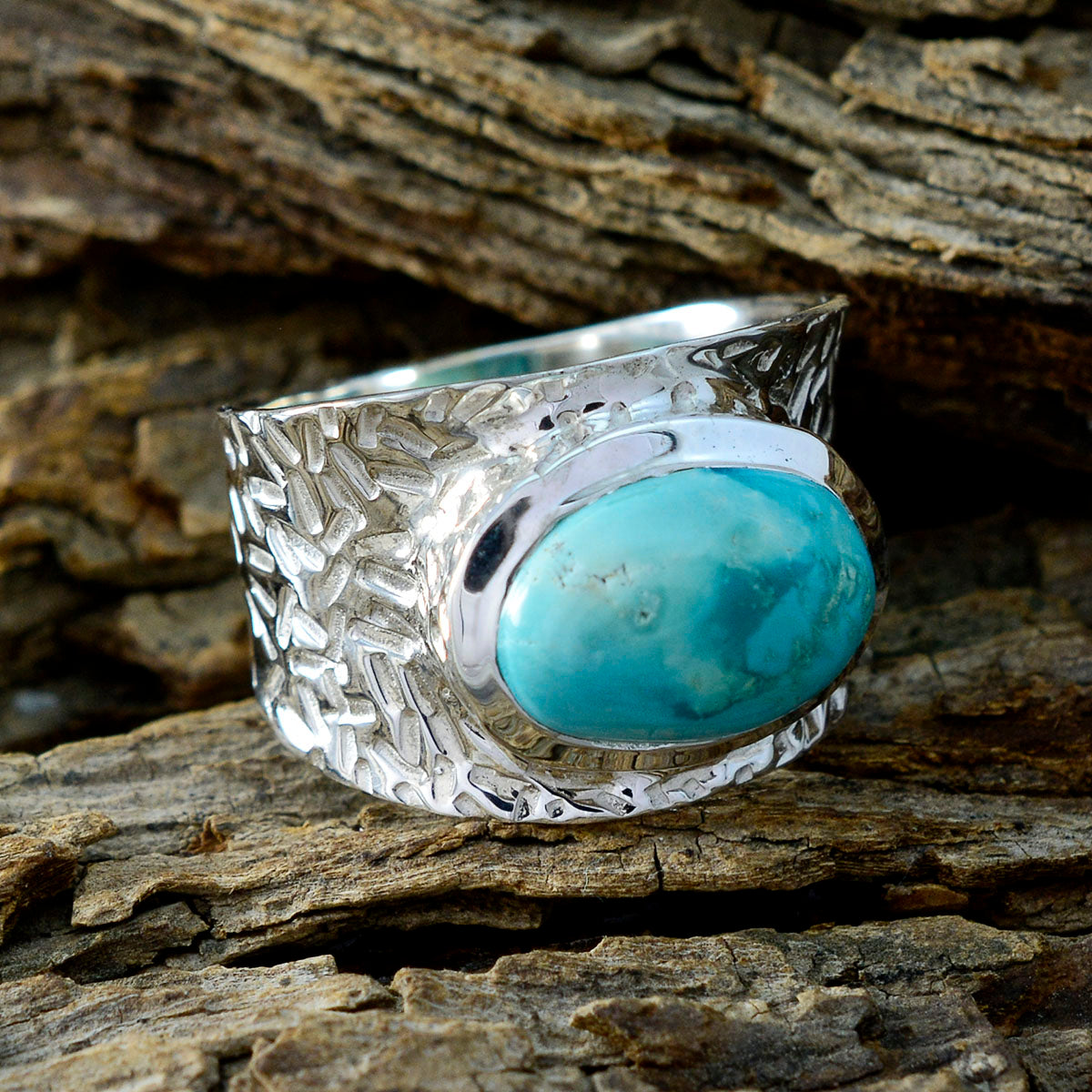 Rebeca engravings Turquoise Solitaire Ring