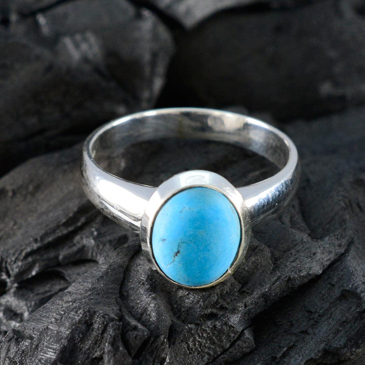 Isla Sophisticated Turquoise Solitaire Ring