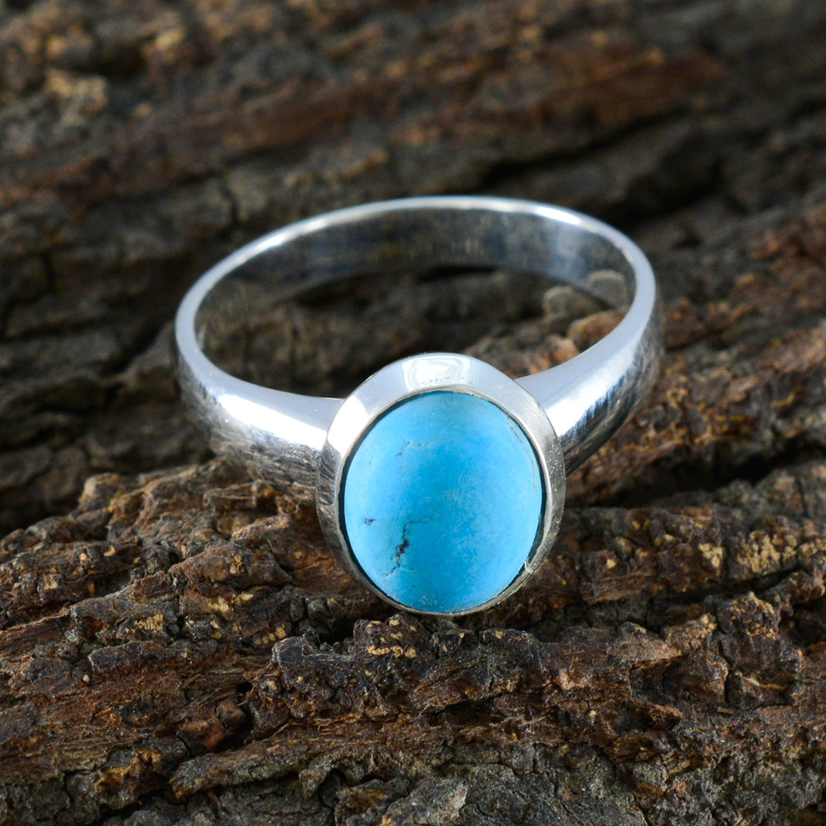 Isla Sophisticated Turquoise Solitaire Ring