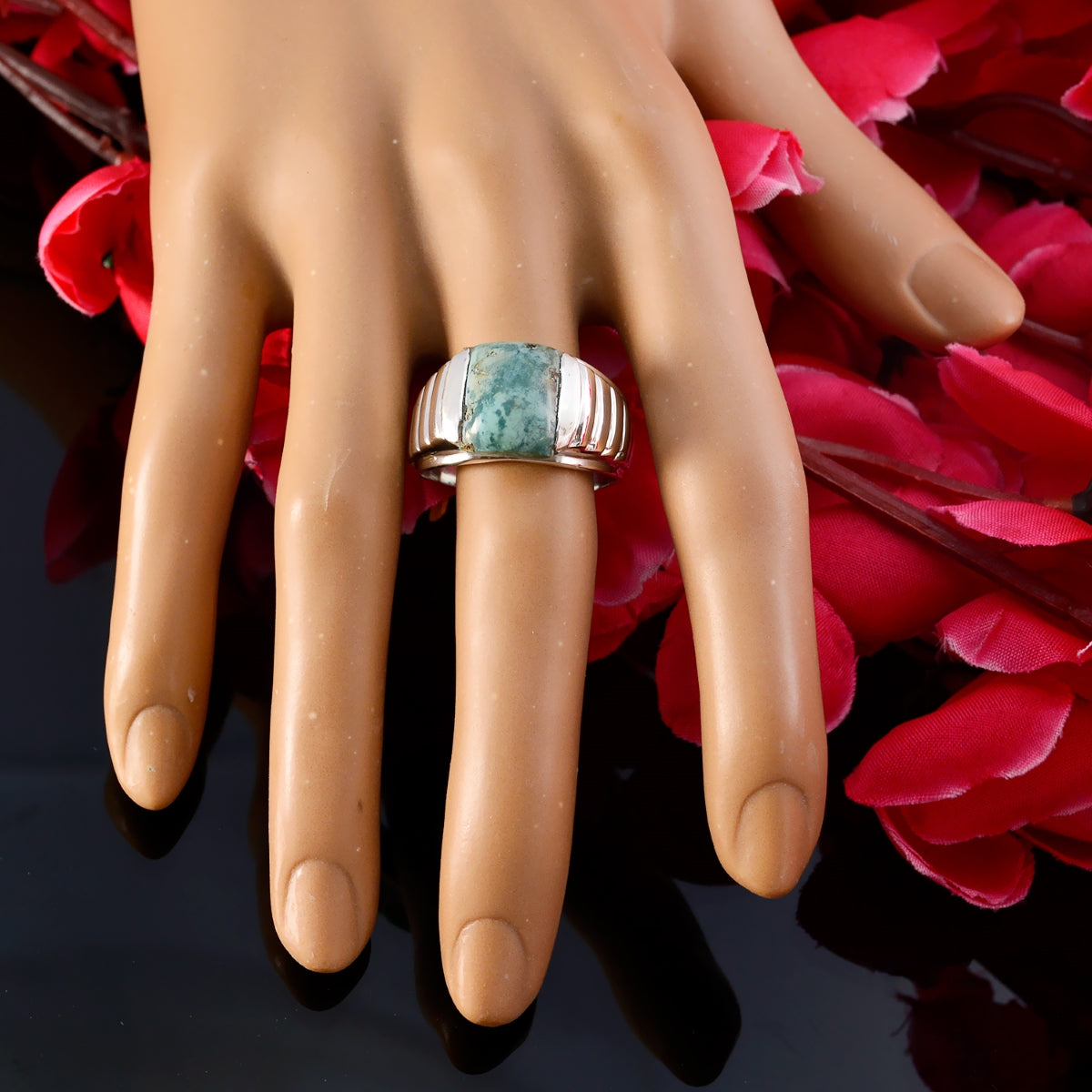 Antonia Armor Turquoise Solitaire Ring