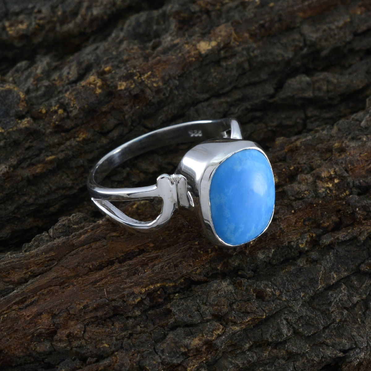 Valentina Fairytale Turquoise Solitaire Ring