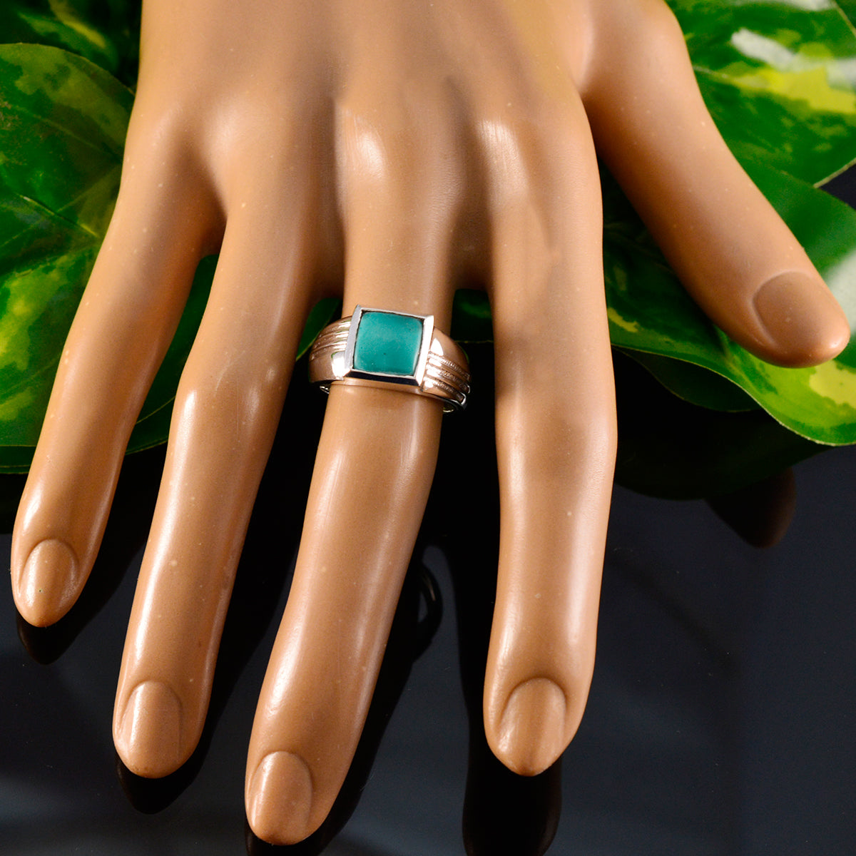 Lourdes Sophisticated Turquoise Solitaire Ring