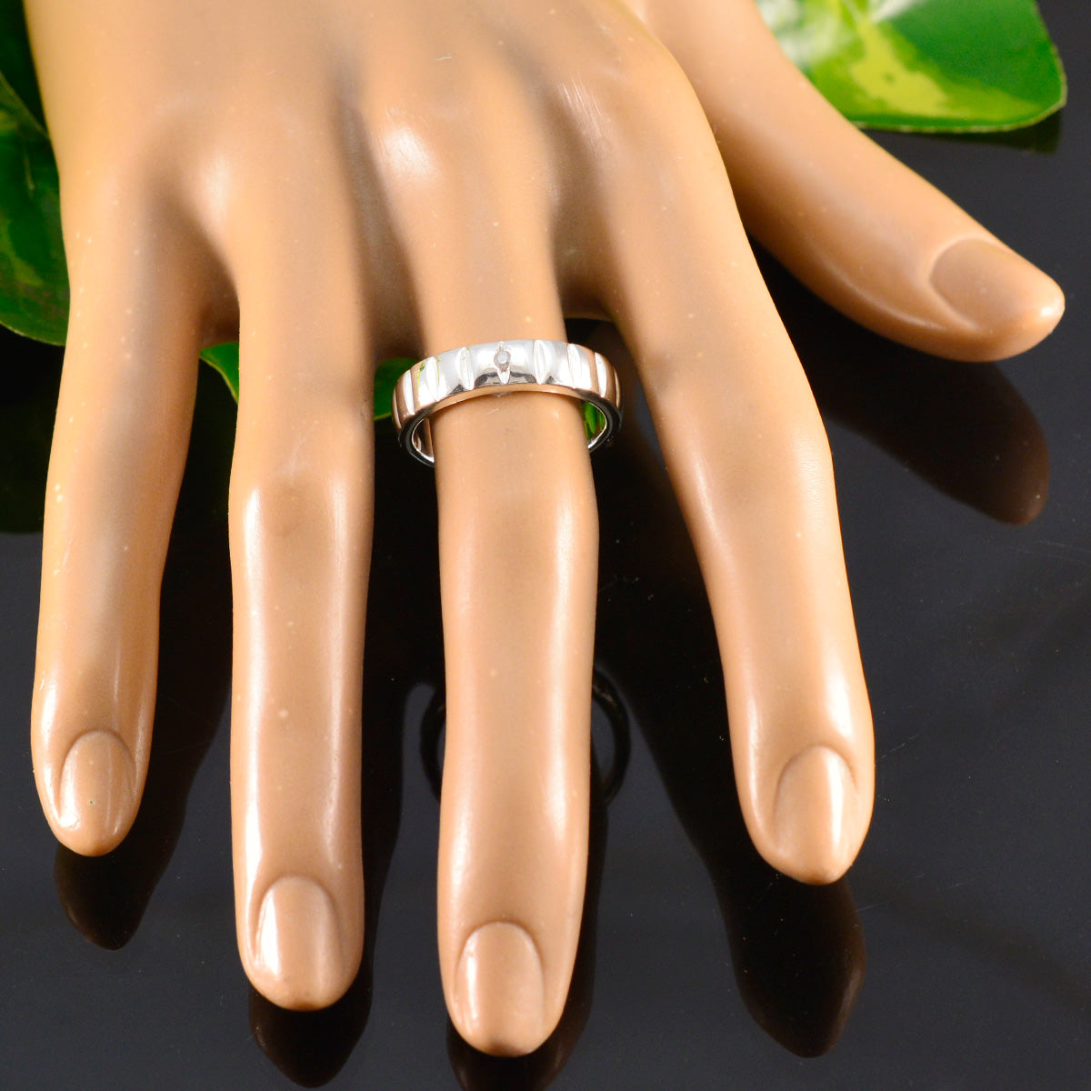 Carla Romantic White Solitaire Band