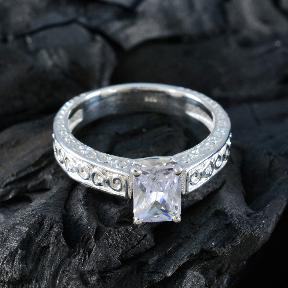Ananya Modern White Solitaire Ring