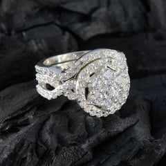 Violet Glamorous White Halo Ring