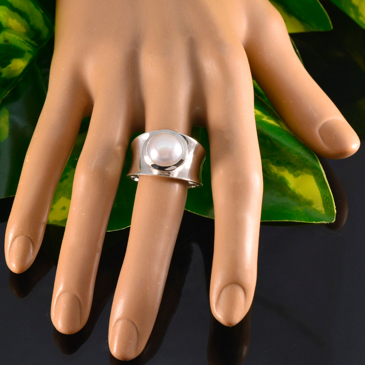 Genesis Armor White Solitaire Band