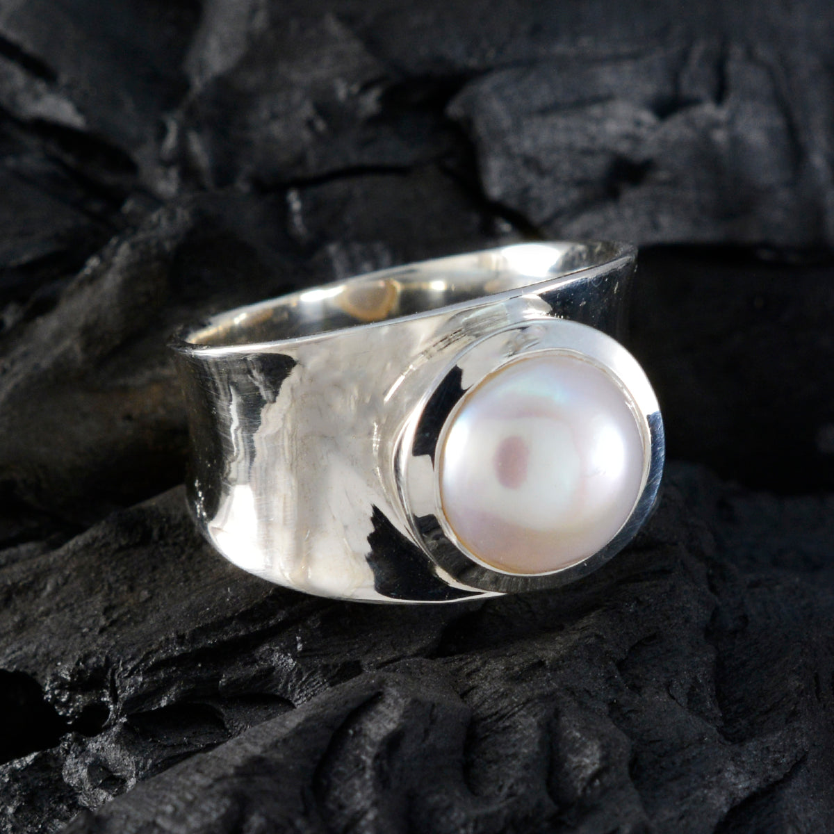 Genesis Armor White Solitaire Band