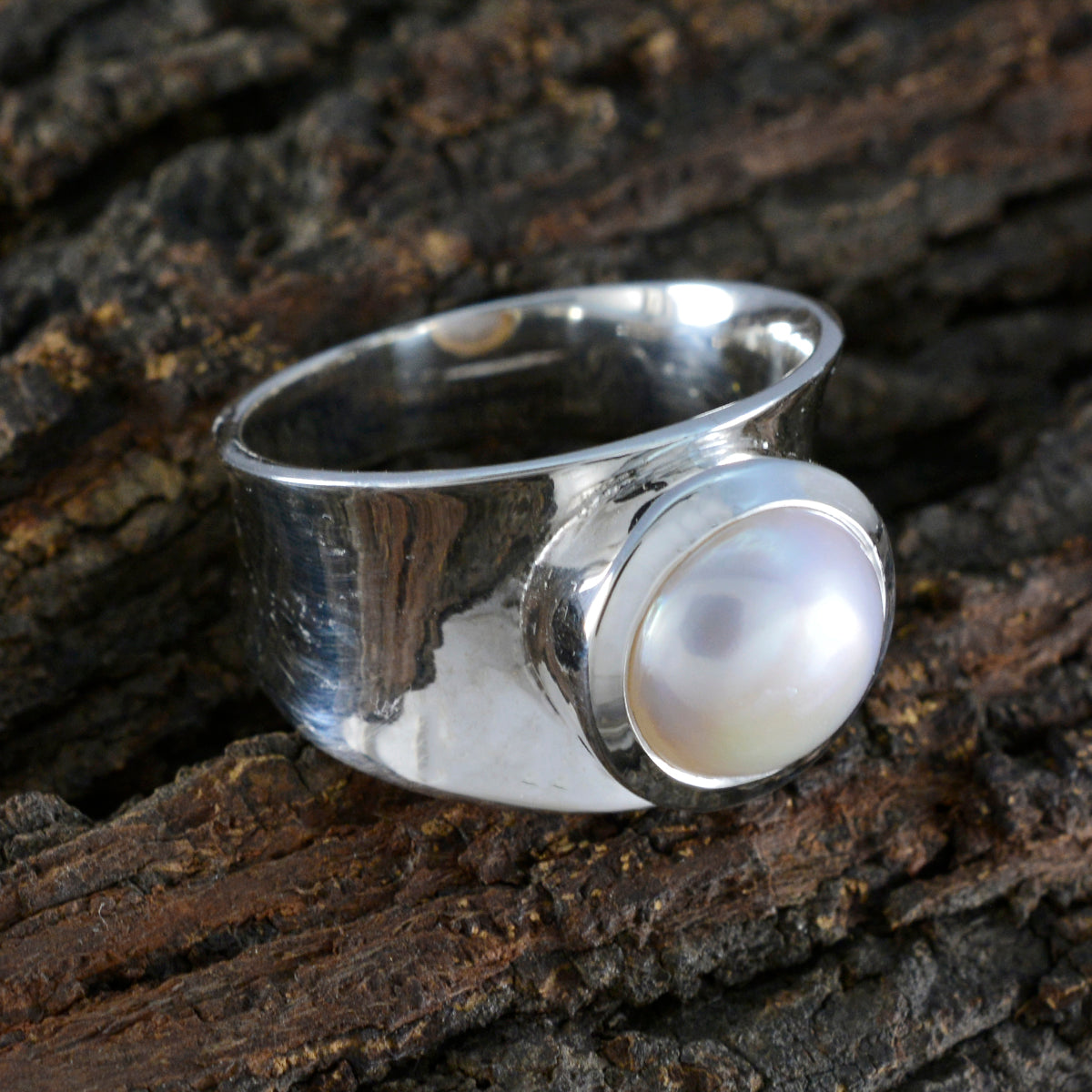 Genesis Armor White Solitaire Band