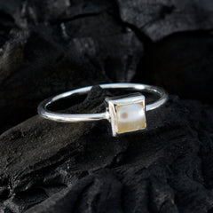 Putri Fairytale White Solitaire Ring