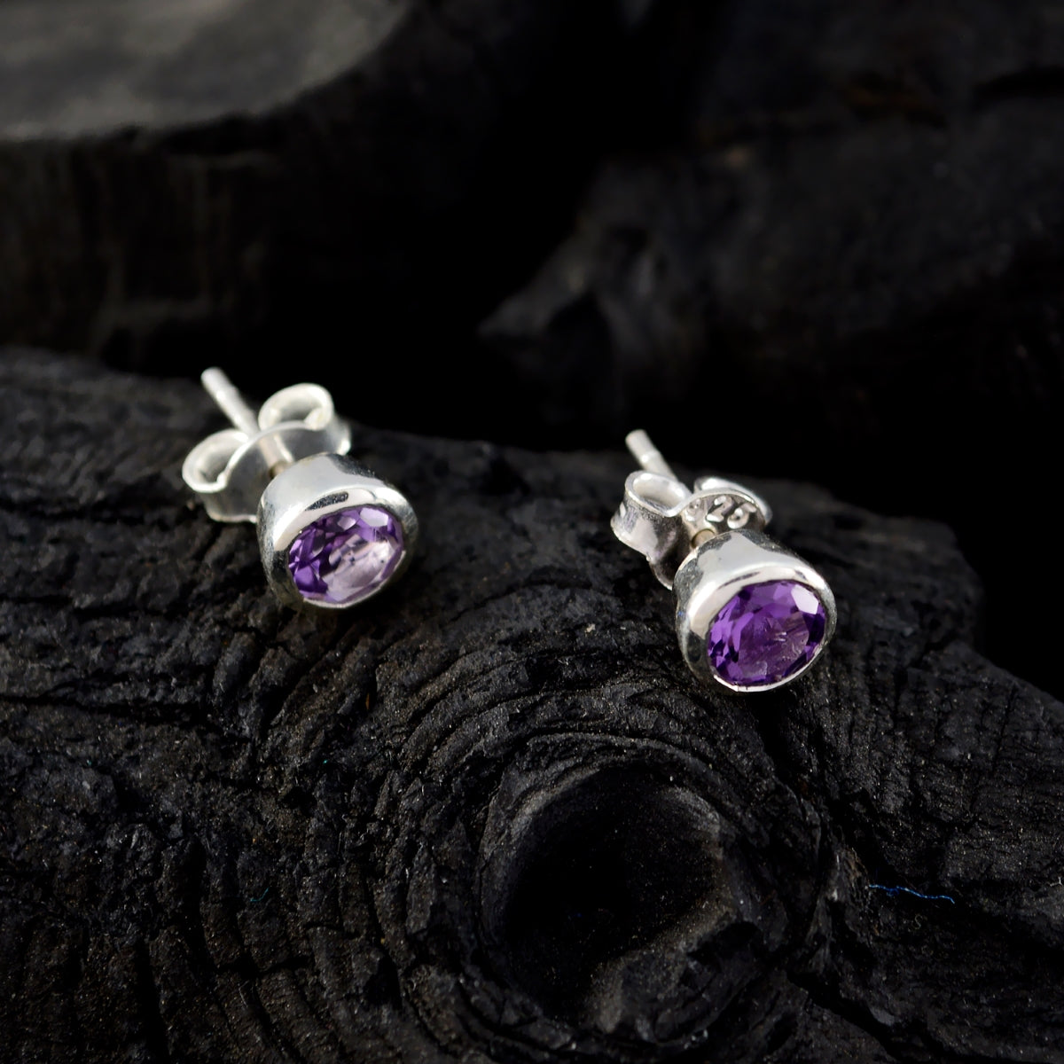 Hua Amethyst Color Stud Earrings for Everyday Glam