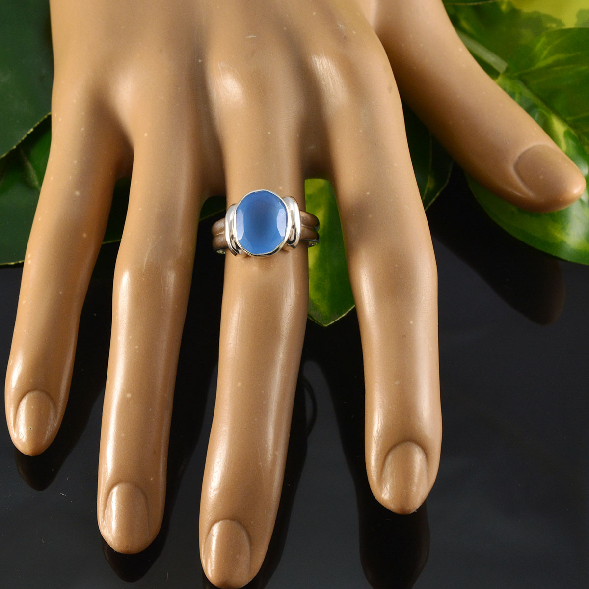 Milagros Artisan Blue Solitaire Ring for Everyday Style