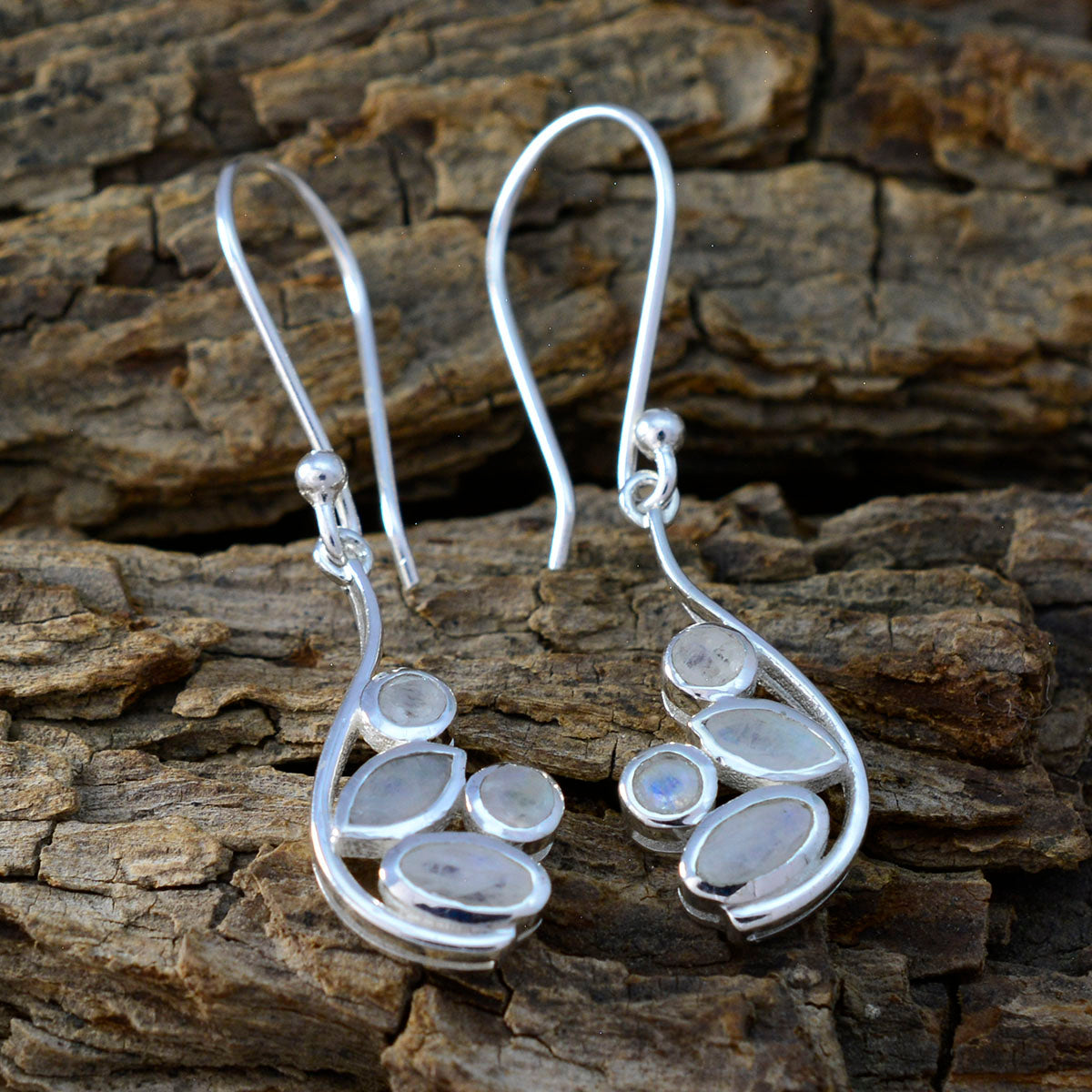 Aurora White Earrings with Elegant Silver Design