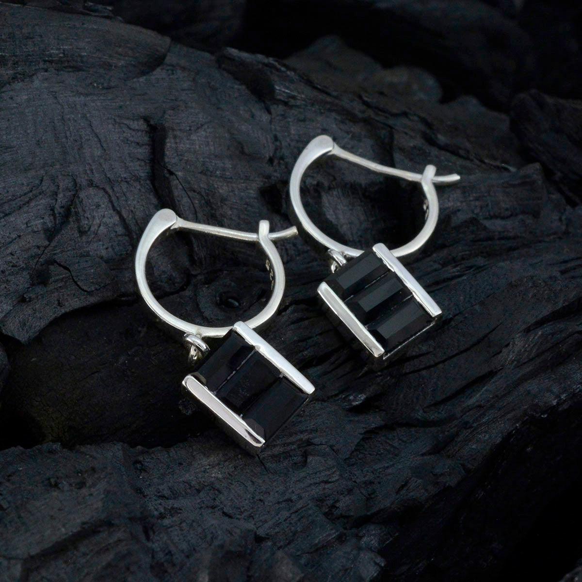Emma Black Dangle Earrings for Everyday Glam