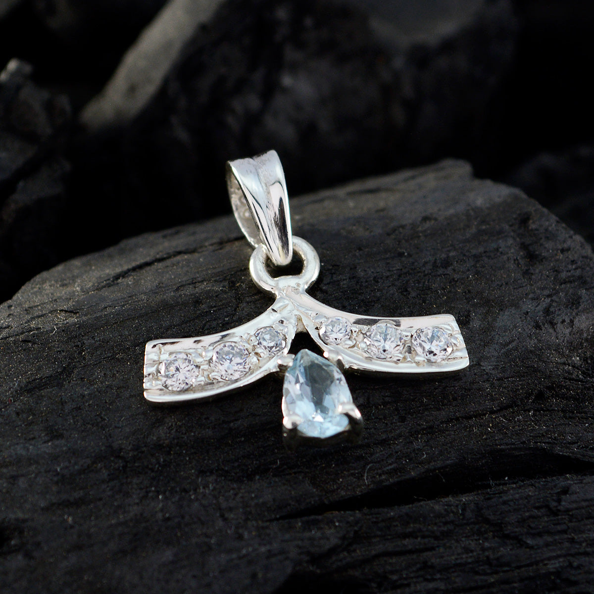 Lea Blue Abstract Minimalist Pendant in Silver