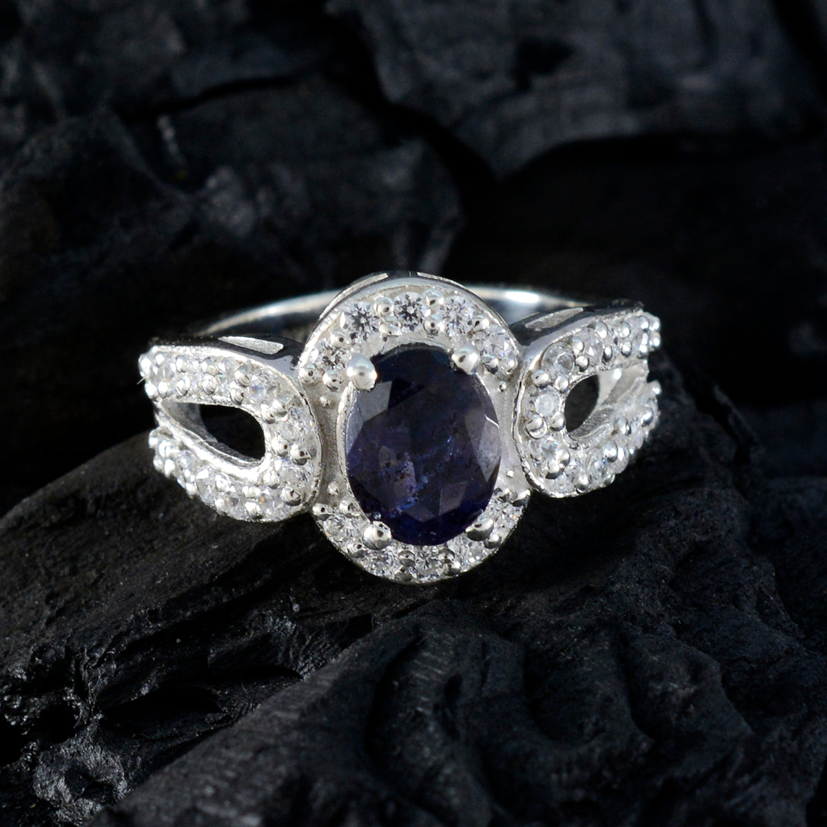 Zazlle Blue Halo Ring with Elegant Gemstone Design