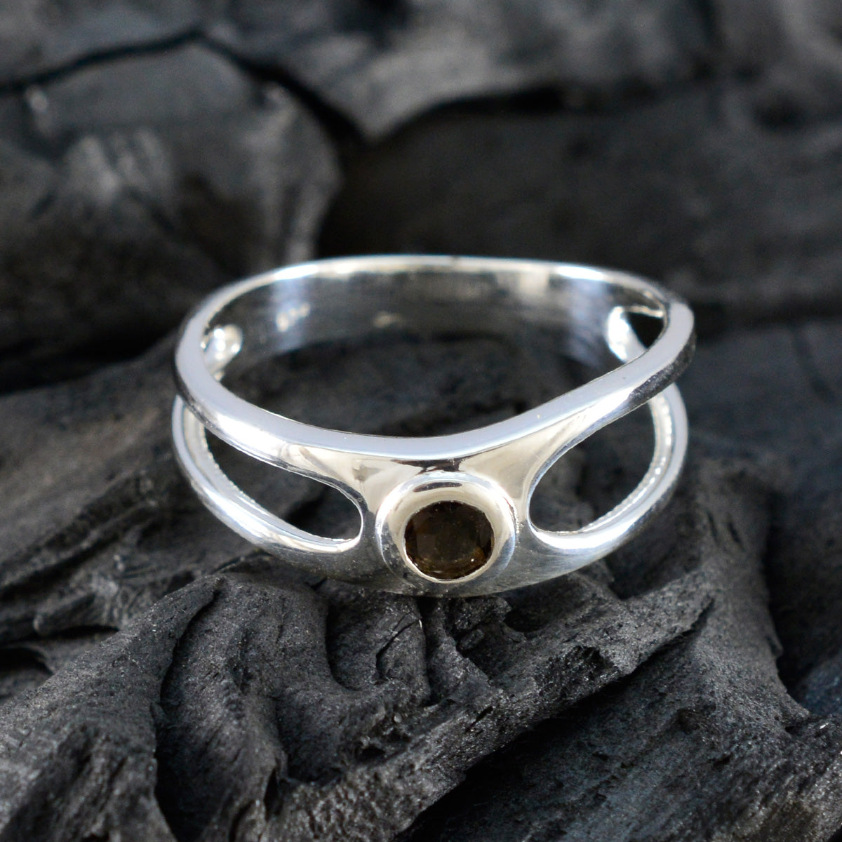 Tereza Romantic Brown Solitaire Ring