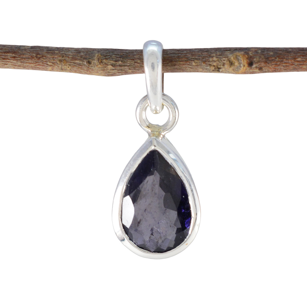 Seo-yeon Elegant Blue Heart Pendant for Daily Glam Iolite Blue Blue