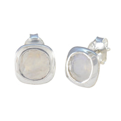 Maria Elegant Solitaire Stud Earrings in Silver
