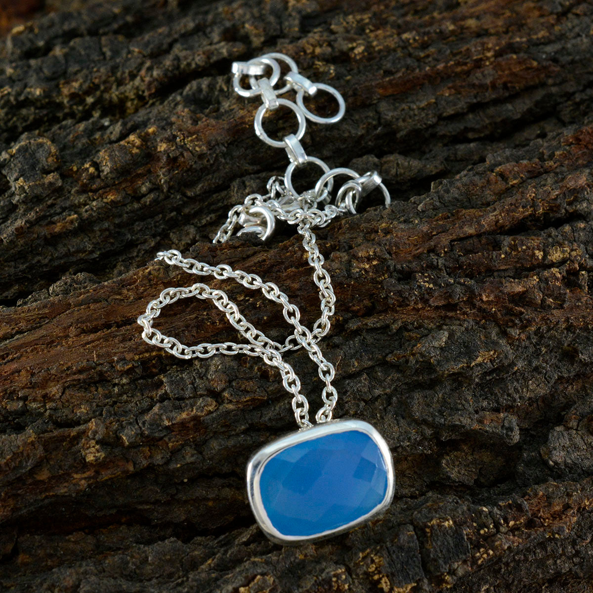 Victoria Gemstone Pendant for Women - Everyday Elegance