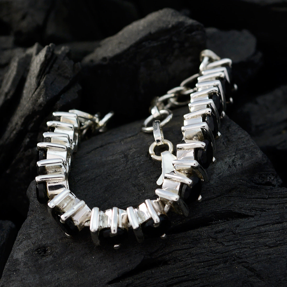 Giulia Black Tennis Bracelet for Stylish Elegance