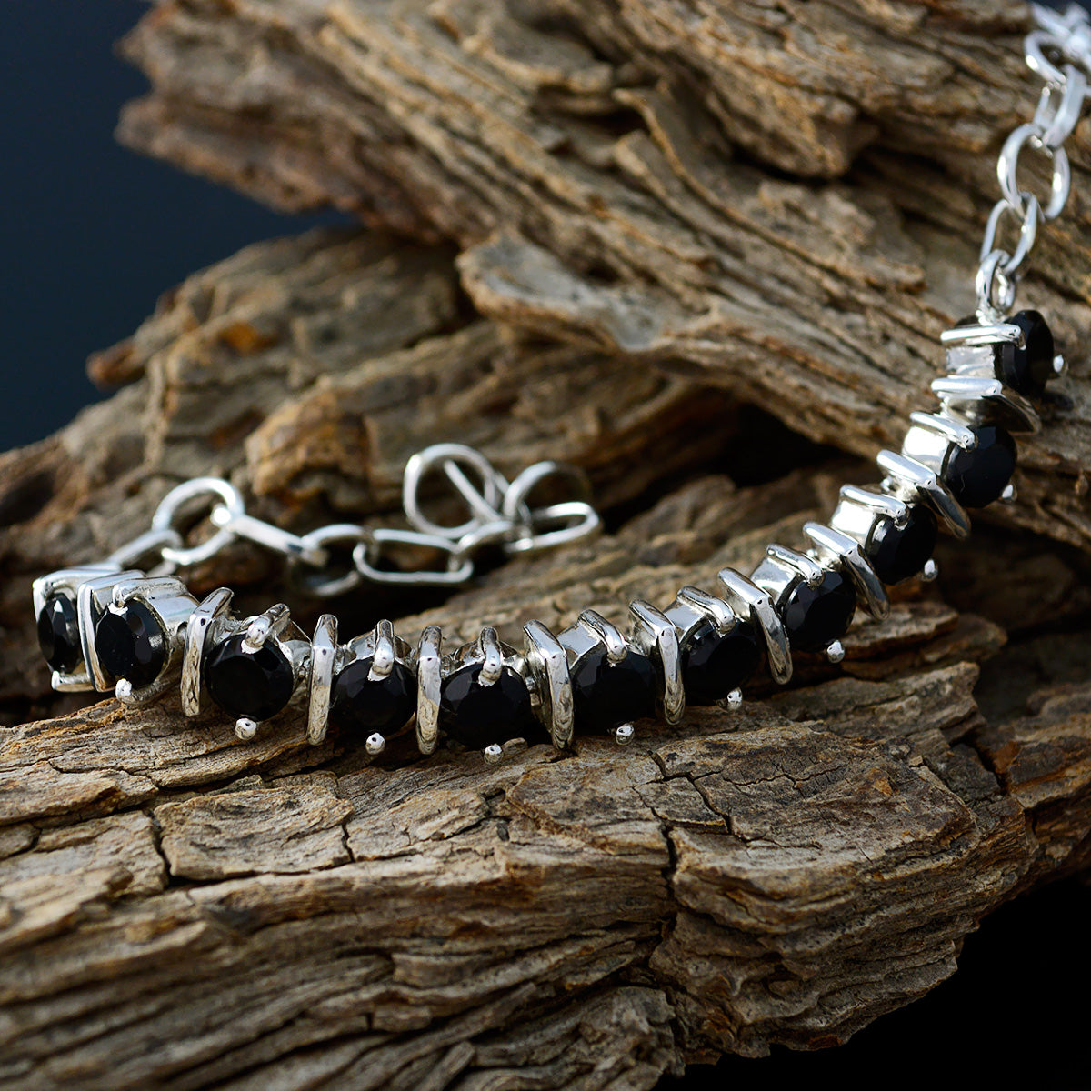 Giulia Black Tennis Bracelet for Stylish Elegance