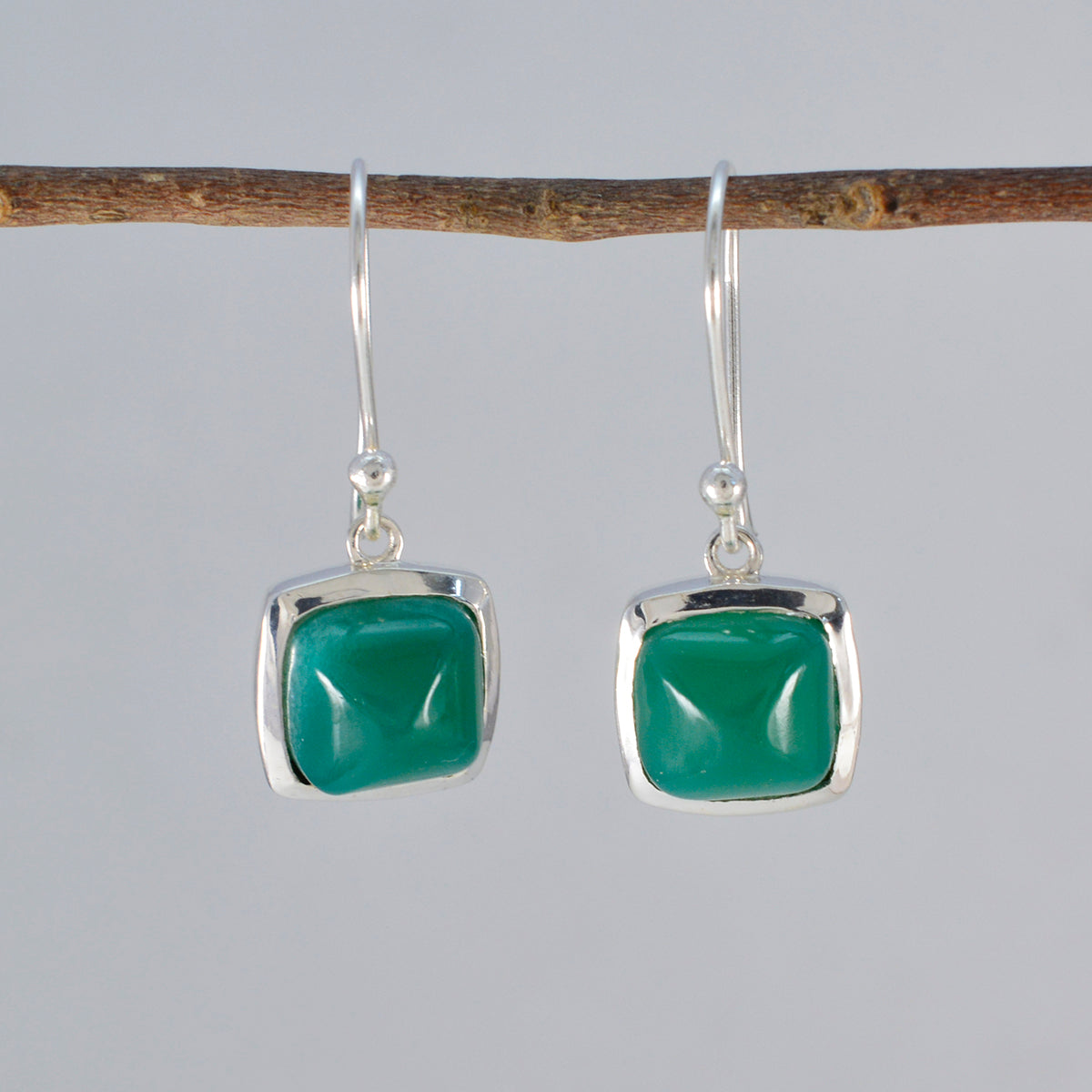 Ji-eun Green Dangle Earrings for Daily Glam
