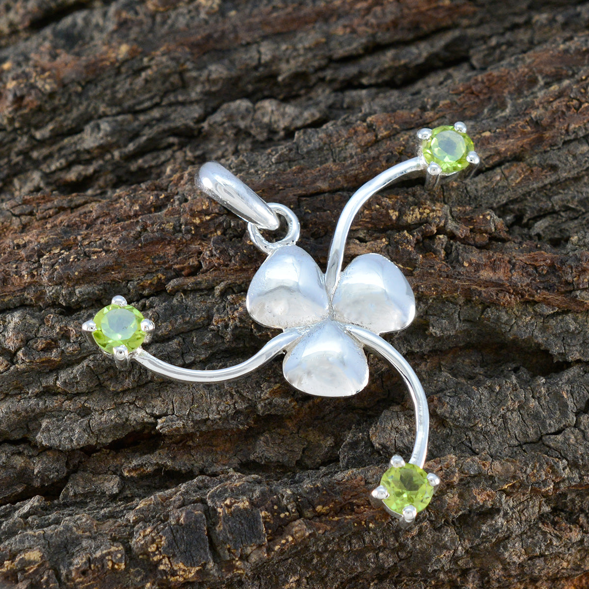 Ines Green Gemstone Pendant for Everyday Elegance