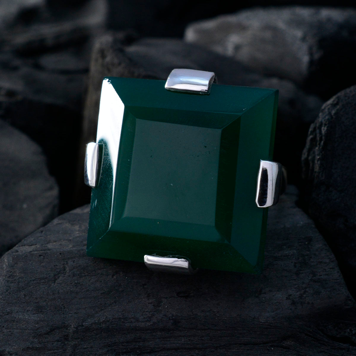 Aisha Green Solitaire Gemstone Ring Elegant Silver Band