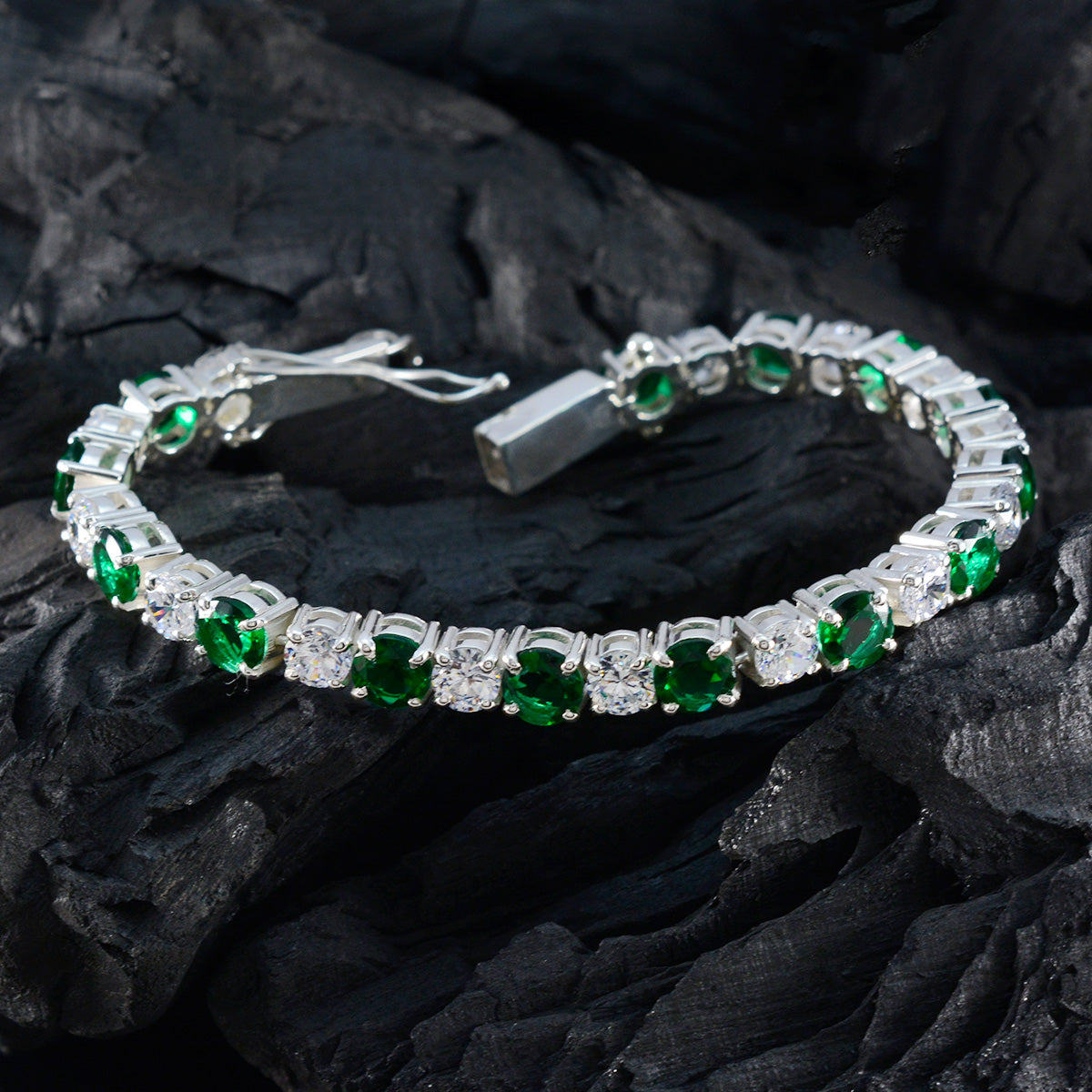Greta Green Tennis Bracelet Gift for Every Occasion