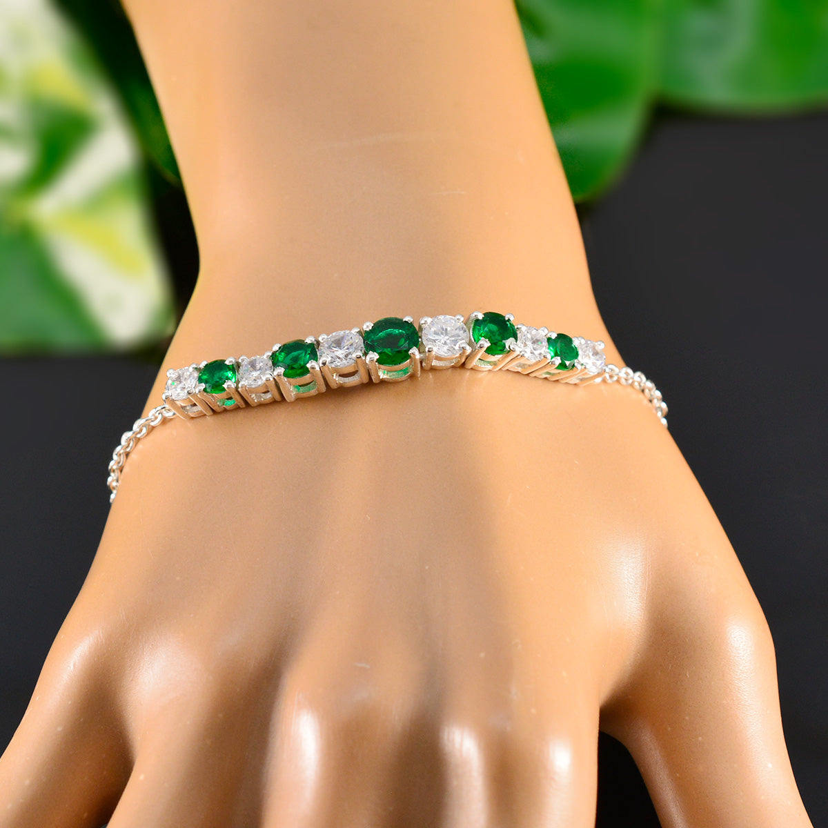 Isabel Green Tennis Bracelet for Everyday Elegance