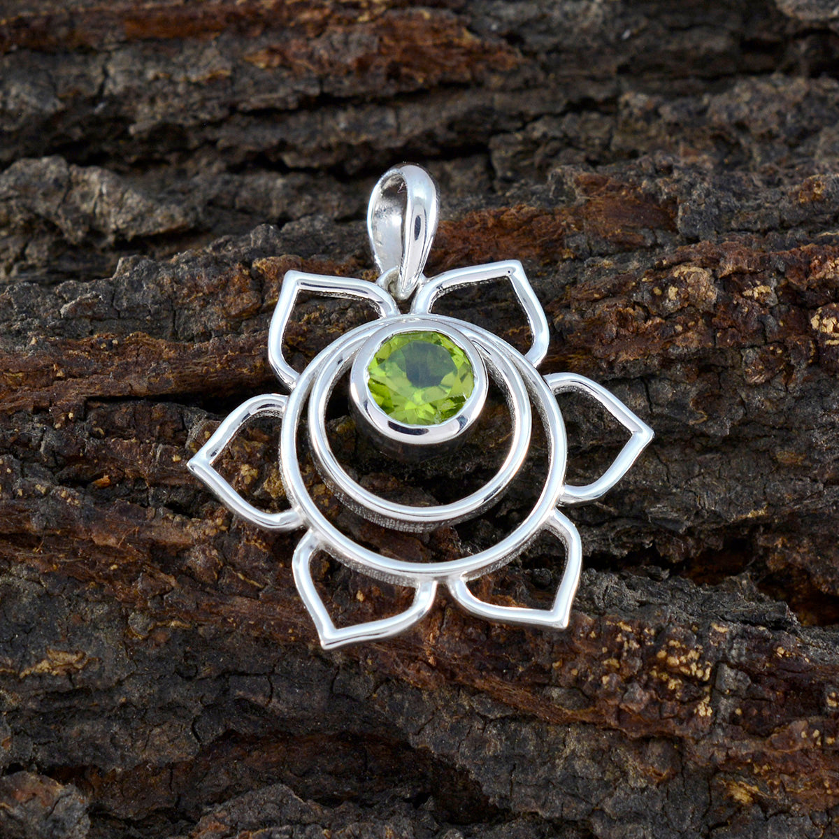 Isabella Green Pendant Sterling Silver Flower Design