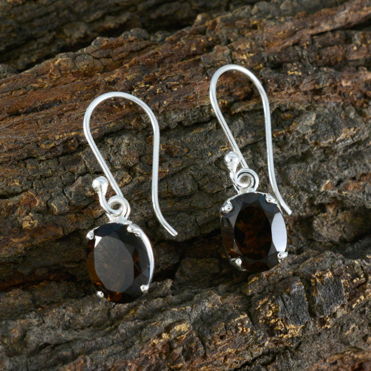 Joaquina Brown Solitaire Earring for Everyday Glam