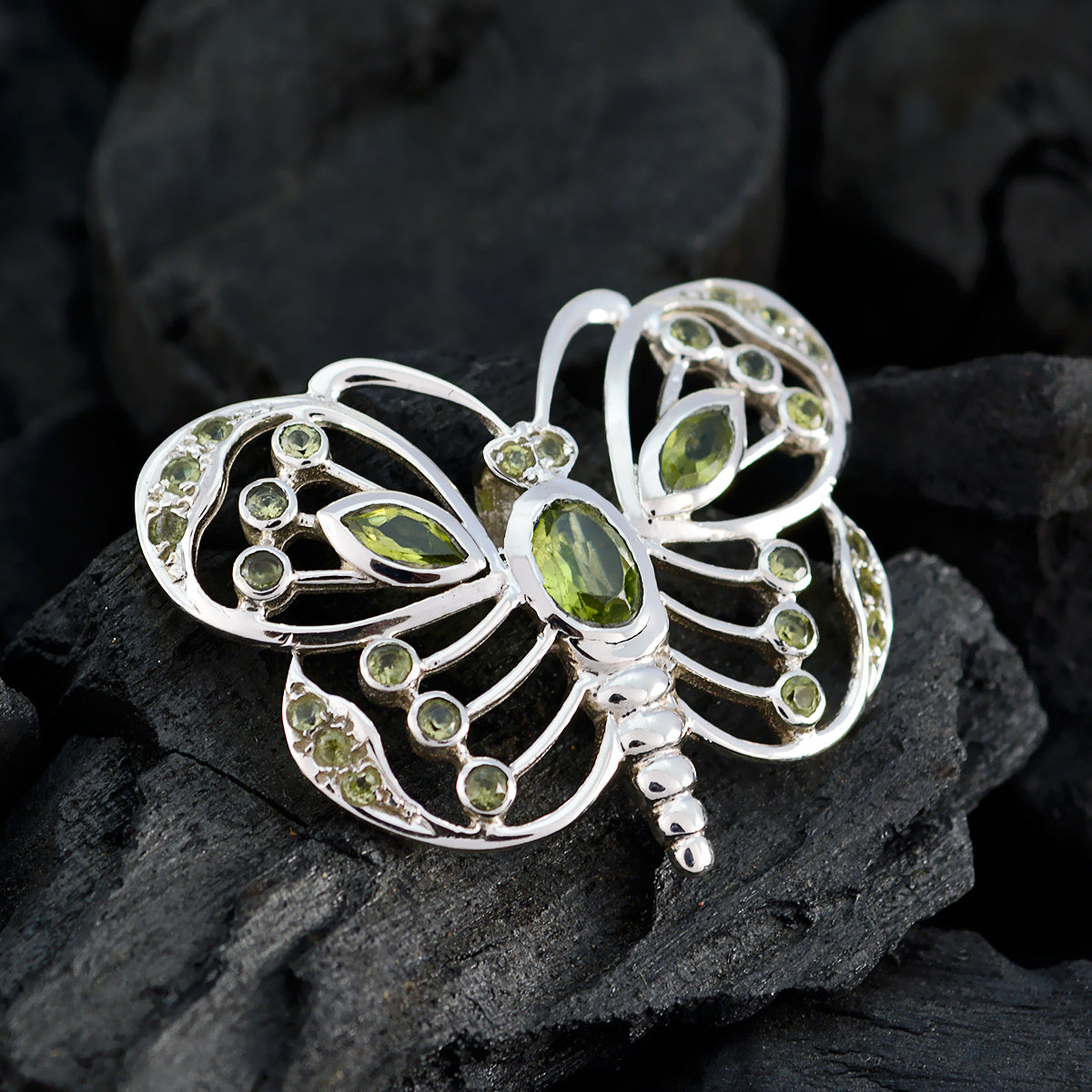 Julia Wedding Pendant - Elegant Butterfly Design