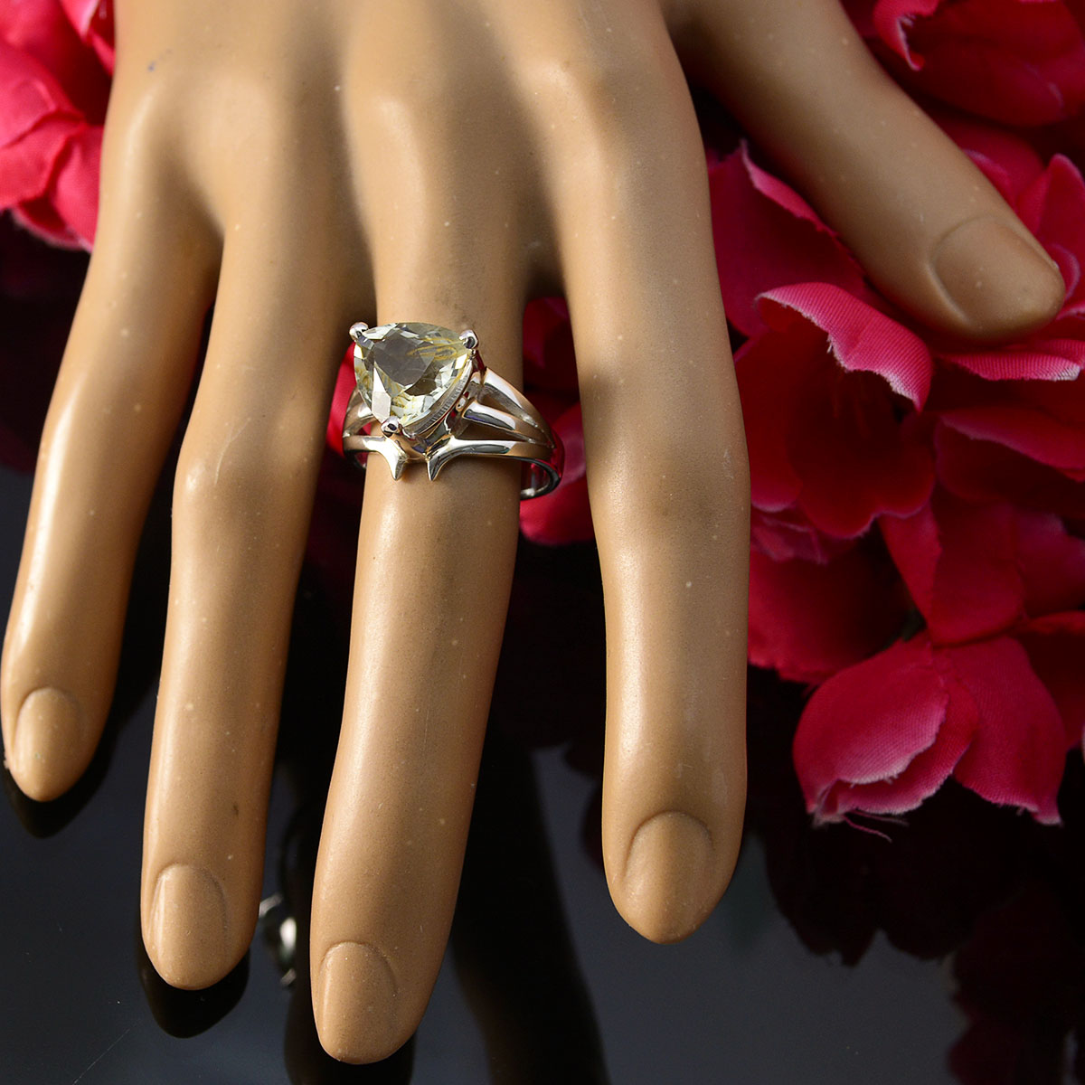 Zoe Light Green Solitaire Ring - Elegant Gemstone Design