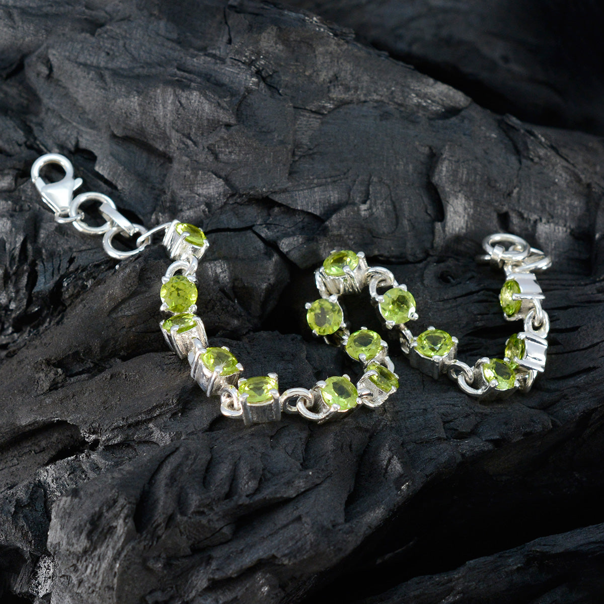 Lucia Featherlight Green Bracelet for Any Occasion
