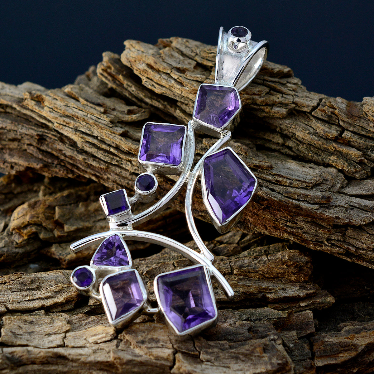 Tereza Luxurious Gemstone Pendant in Silver