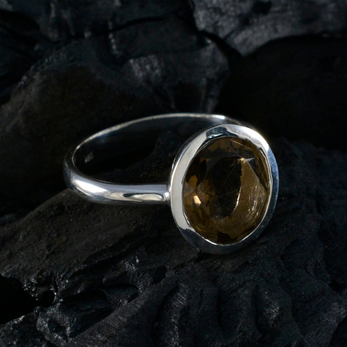 Katharina Modern Brown Solitaire Ring