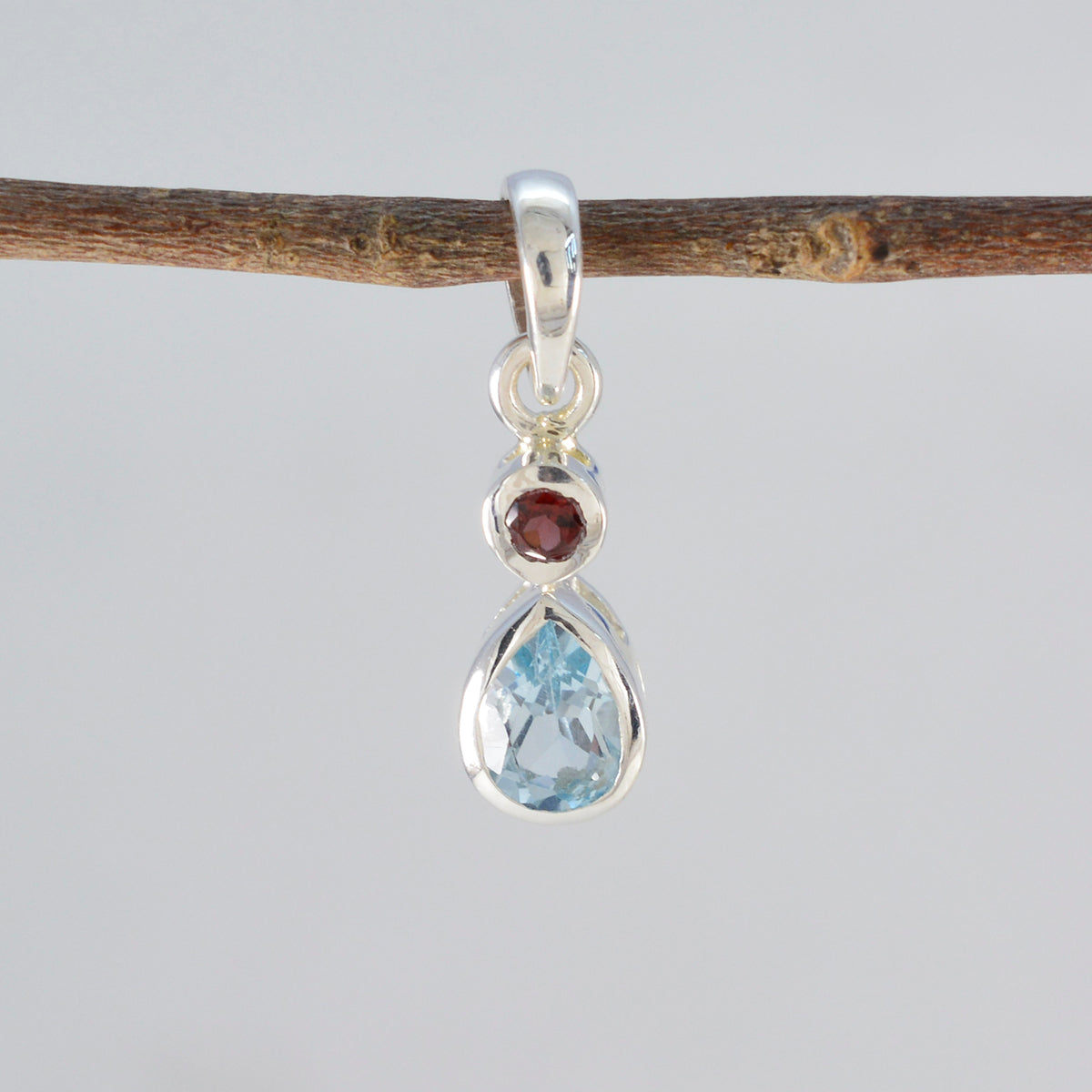 Yuna Multicolor Abstract Pendant for Vibrant Style
