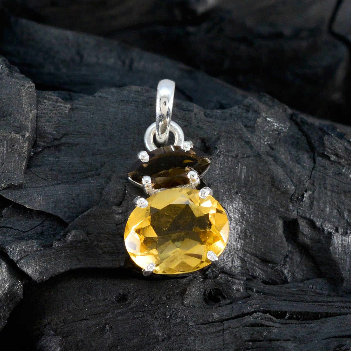 Zoe Multicolor Delicate Pendant for Everyday Glam