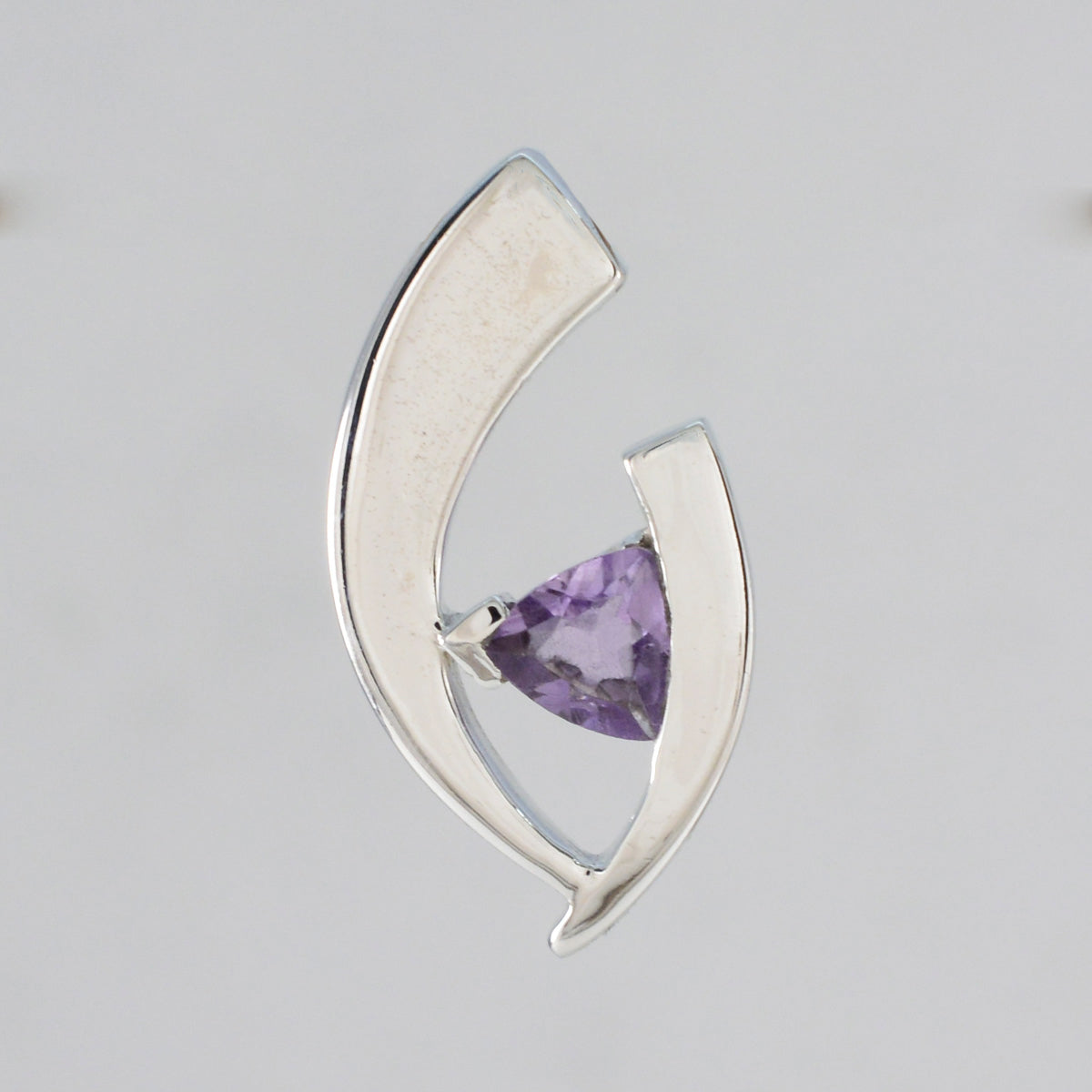 Joaquina Purple Heart Pendant – Stylish Gemstone Jewelry
