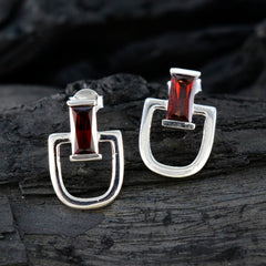 Amanda Red Solitaire Stud Earrings for Stylish Glam