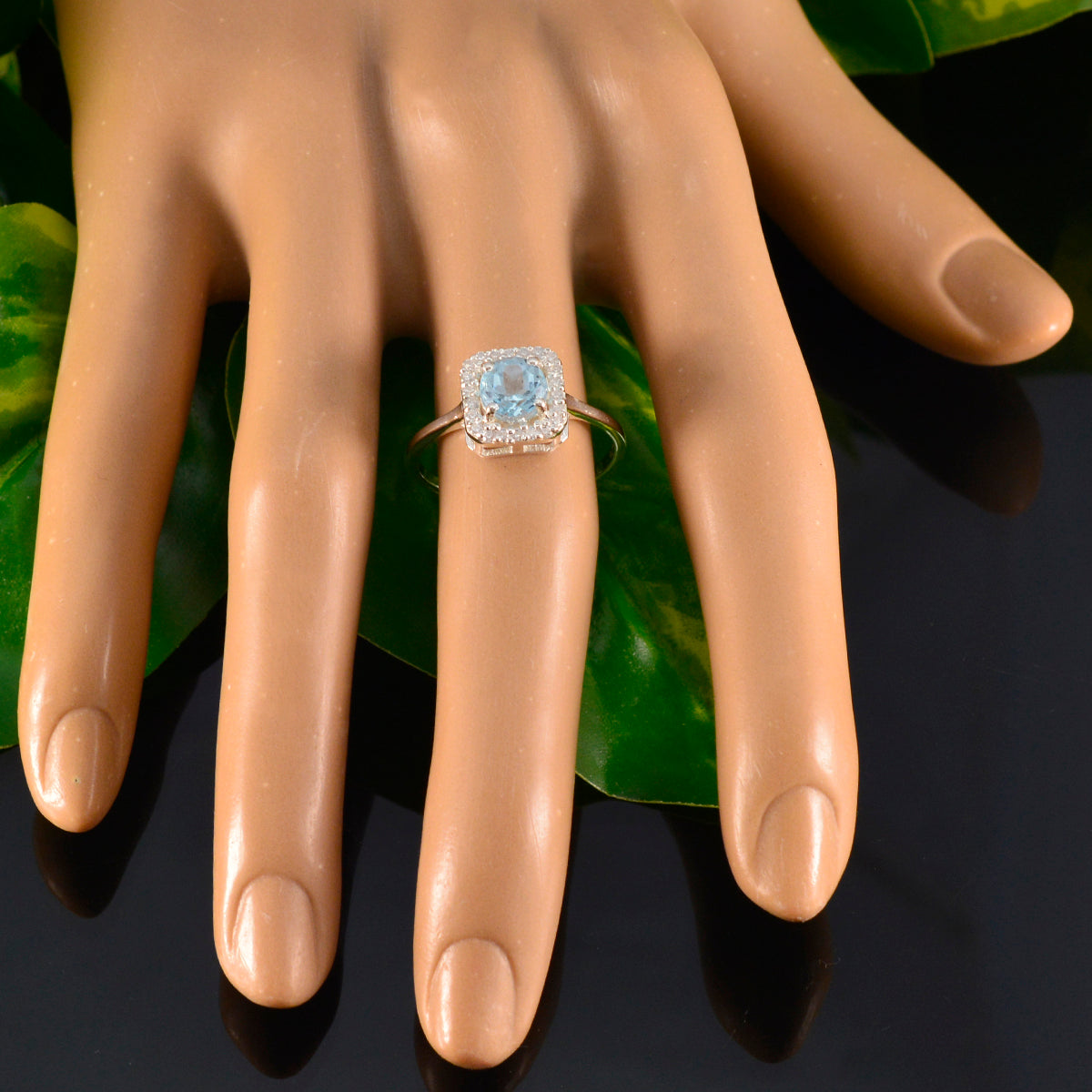 Ji-eun Abstract Blue Halo Ring with Sparkling Gemstone