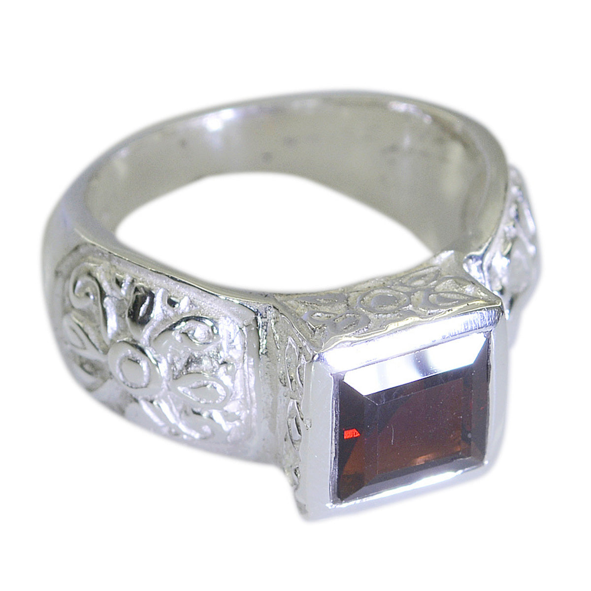 Joaquina Art Deco Red Solitaire Ring