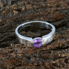 Audrey Romantic Purple Solitaire Ring