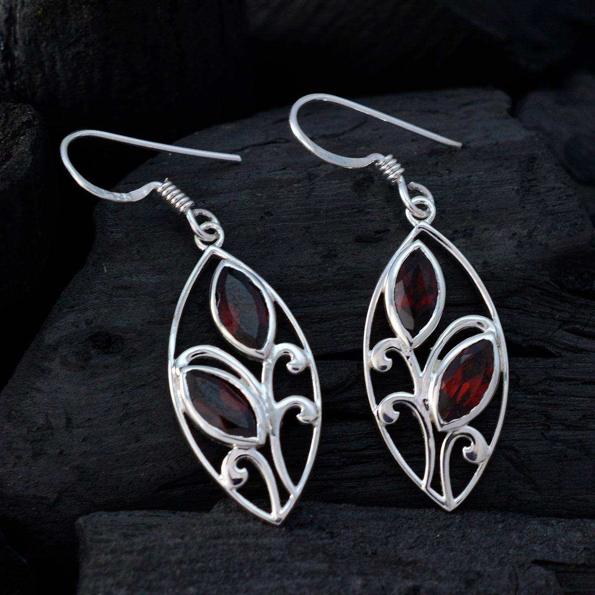Aurora Red Toi et Moi Earrings for Stylish Elegance