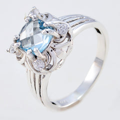 Riya Blue Halo Ring with Sterling Silver Design